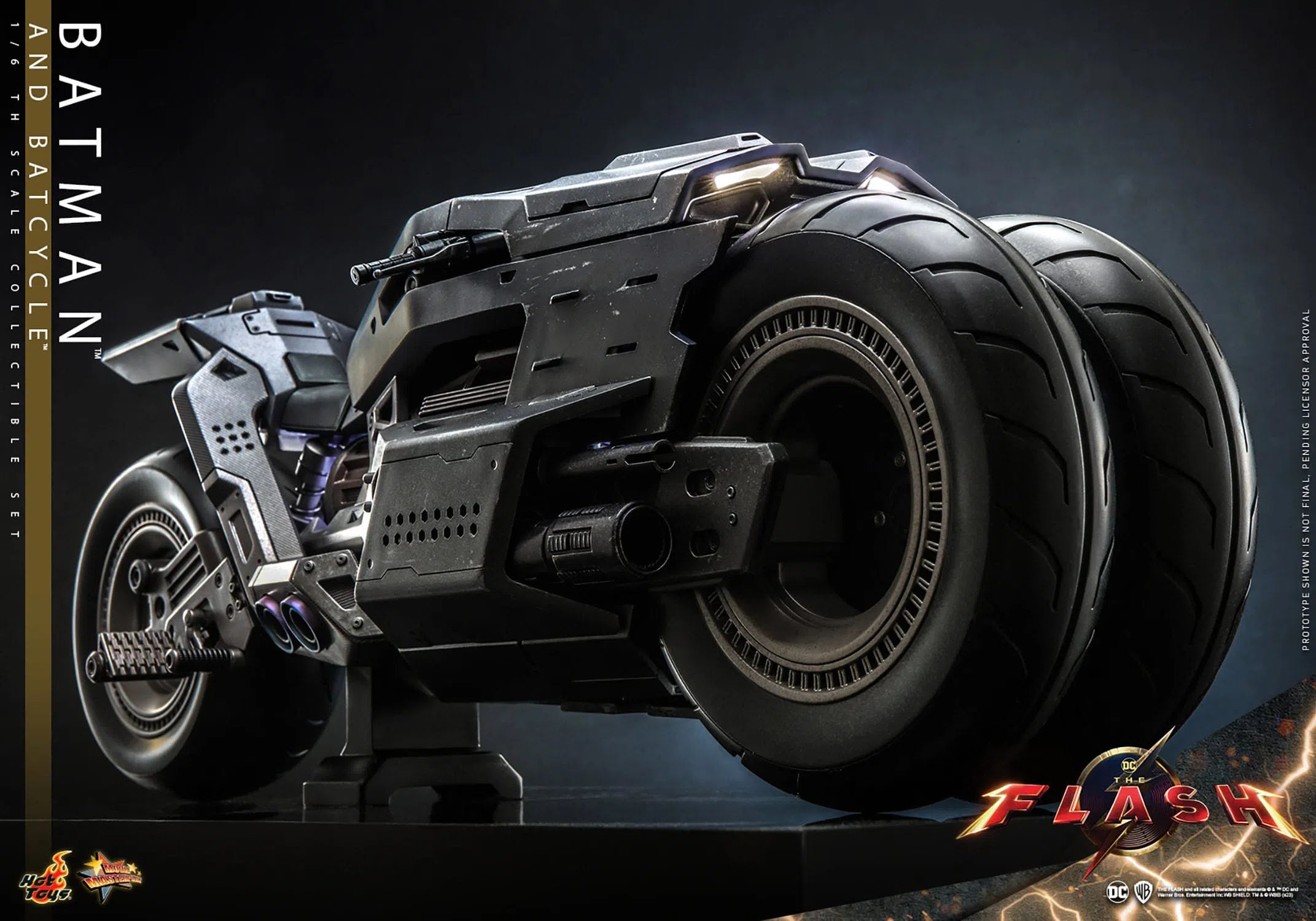 Batman & Batcycle: The Flash: Dc Comics Hot Toys