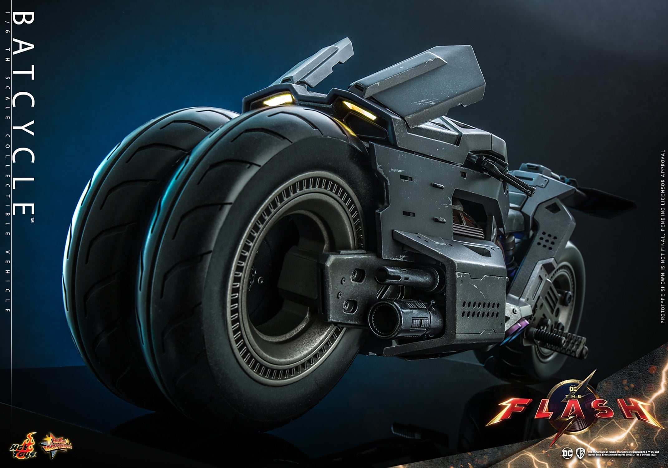 Batman & Batcycle: The Flash: Dc Comics Hot Toys