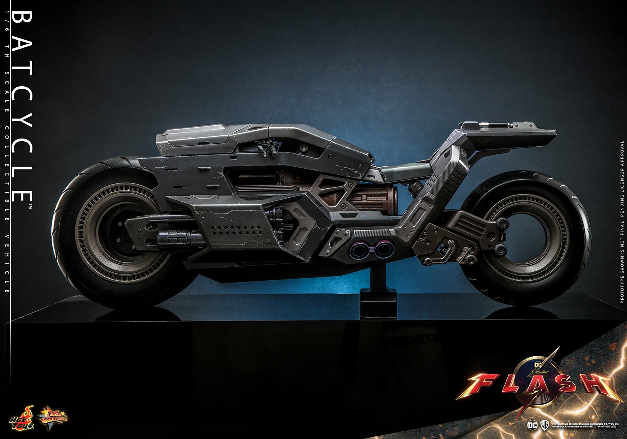 Batman & Batcycle: The Flash: Dc Comics Hot Toys