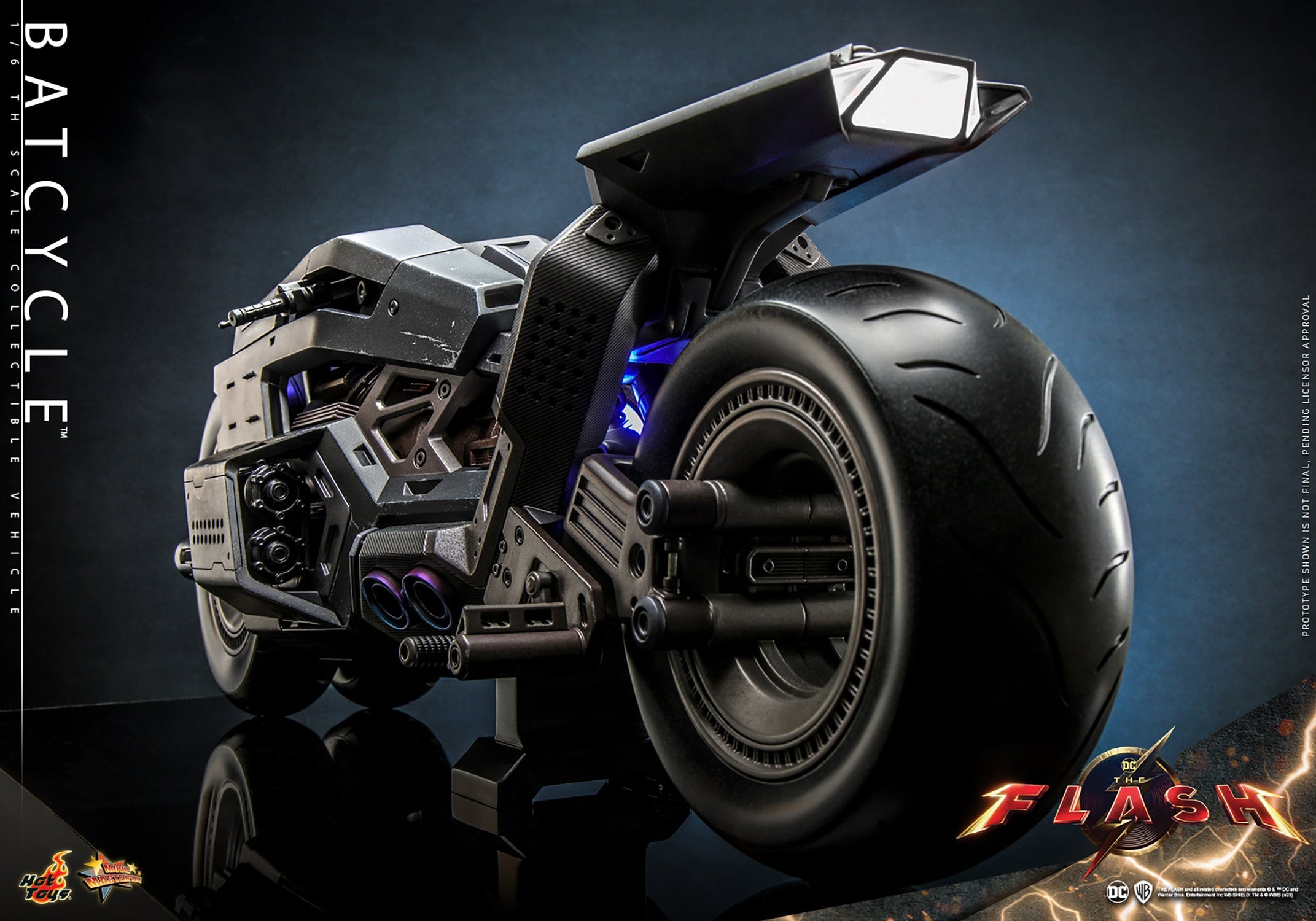 Batman & Batcycle: The Flash: Dc Comics Hot Toys