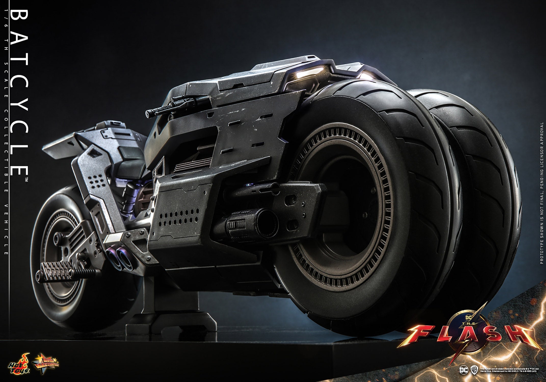 Batman & Batcycle: The Flash: Dc Comics Hot Toys