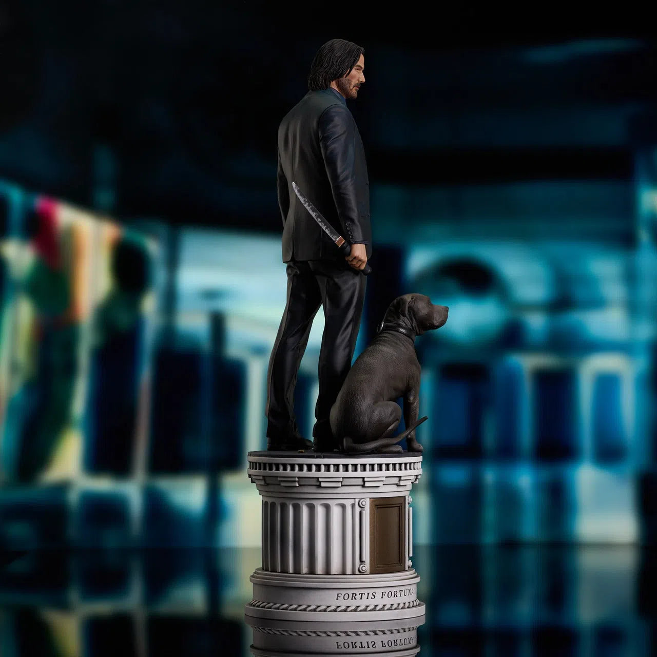 John Wick 3: John Wick & Dog: Milestones Statue: 43cm Diamond Select