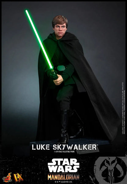 Luke Skywalker: Star Wars: The Mandalorian: DX22 Hot Toys