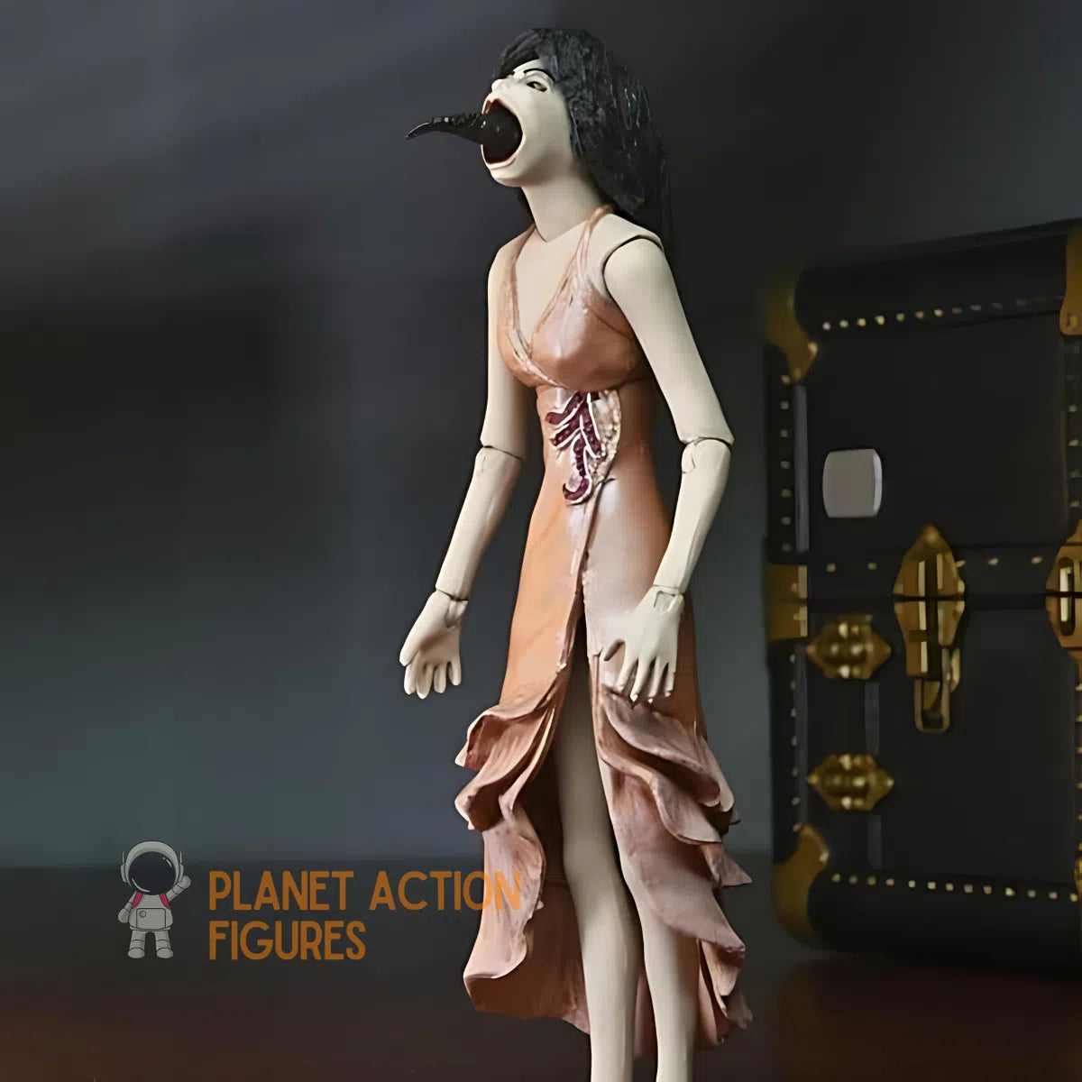 Puppet Master: Toulon's Puppet Case: Leech Woman: 7 Inch Figure: 2 Pack Neca