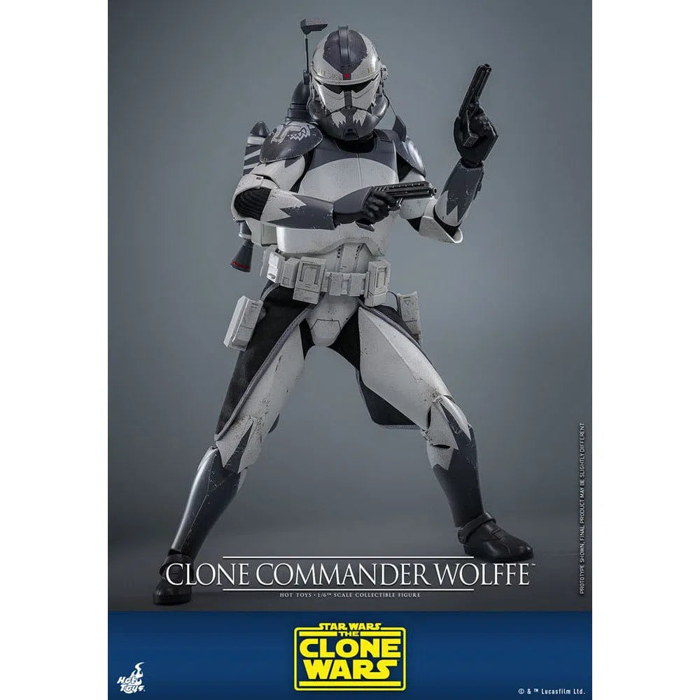 Star Wars: The Clone Wars: Clone Commander Wolffe: 1/6th Scale Action Figure: Hot Toys Hot Toys