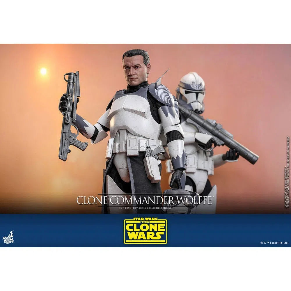 Star Wars: The Clone Wars: Clone Commander Wolffe: 1/6th Scale Action Figure: Hot Toys Hot Toys